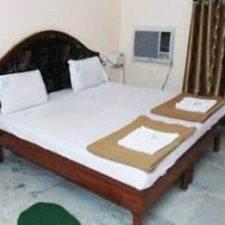Hotel Geethanjali Residency Bhadrāchalam Exteriör bild